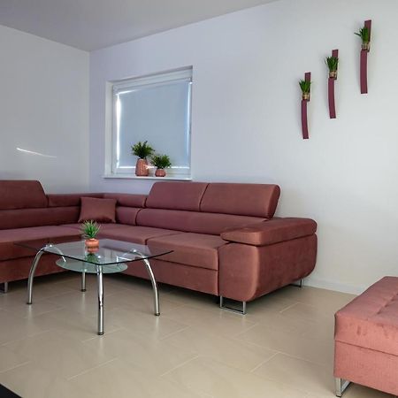 Nowy Apartament Z Duzym Tarasem I Parkingiem Świnoujście Exterior foto