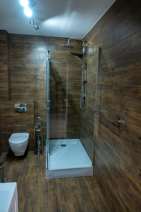 Nowy Apartament Z Duzym Tarasem I Parkingiem Świnoujście Exterior foto